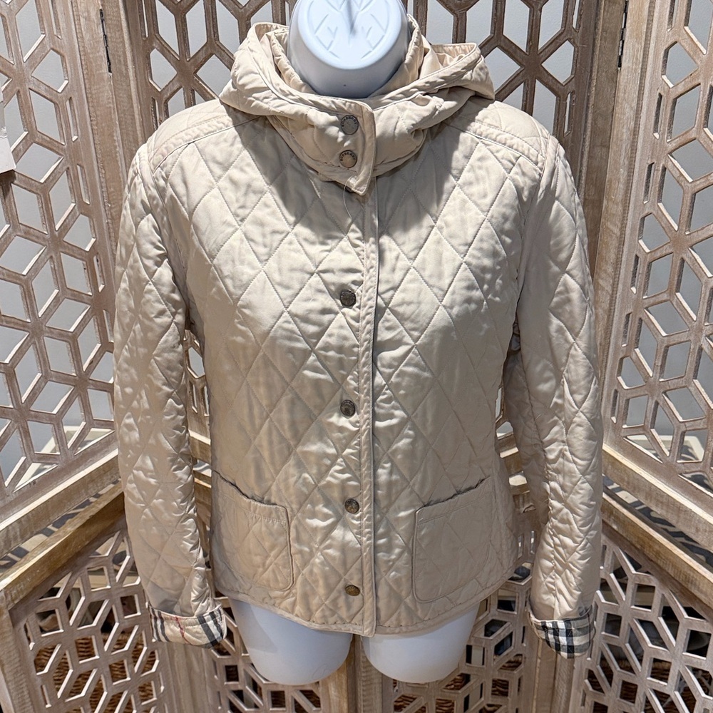 Burberry London Women's Quilted Jacket Full Snap Jacket Hooded Size Small - Picture 4 of 16
